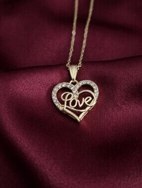 Necklace 18K Gold Filled Heart Necklace will not Tarnish or Fade Chain 18"